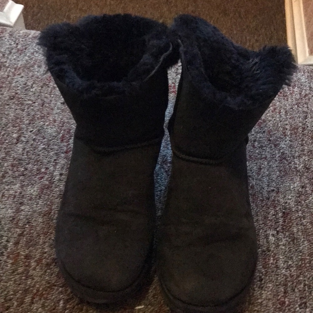 Black Uggs with bow on back